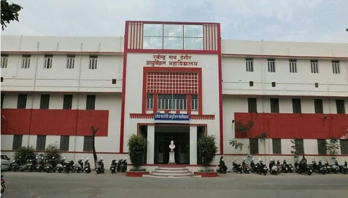 R N T Medical College Udaipur